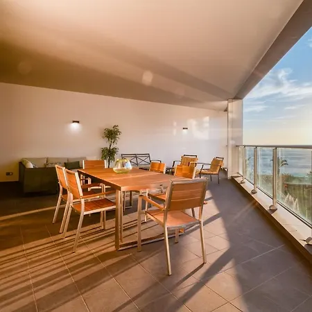 Suite Bm - 3 Pools-Gym-Ac-Huge Balcony Sea View Funchal  Exterior photo